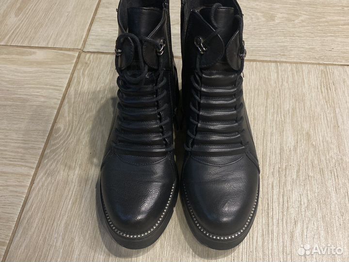 Ботинки женские