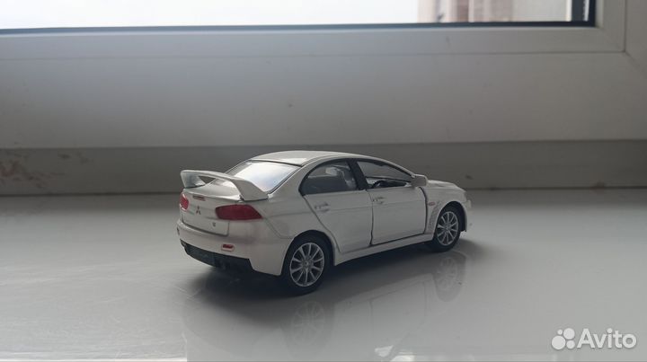 Модель mitsubishi lancer 10