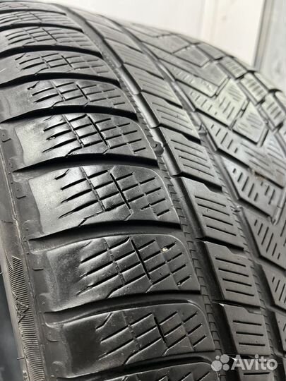 Pirelli Scorpion Winter 315/30 R22