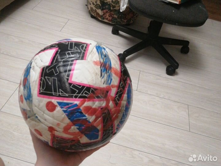 Футбольный мяч