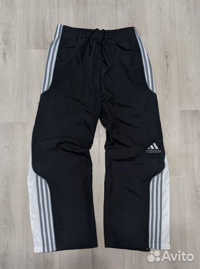 Спортивные штаны adidas