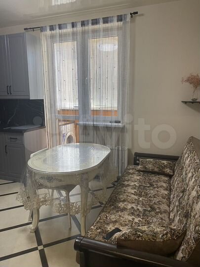 2-к. квартира, 60 м², 1/3 эт.