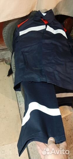 Костюм рабочий сварщика из негорючего материала