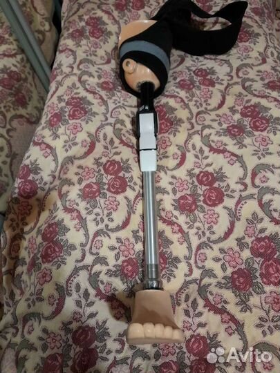 Протез на левую ногу. Цена договорная.Нов.42раз