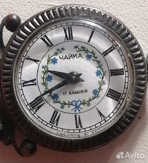 Часы-кулон женские чайка (СССР)