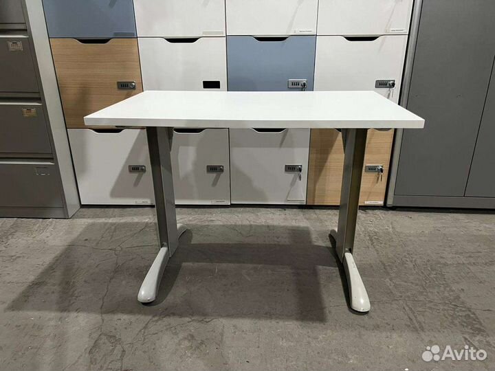 Стол steelcase