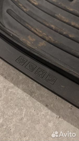 Универсальные резиновые ковры Carved