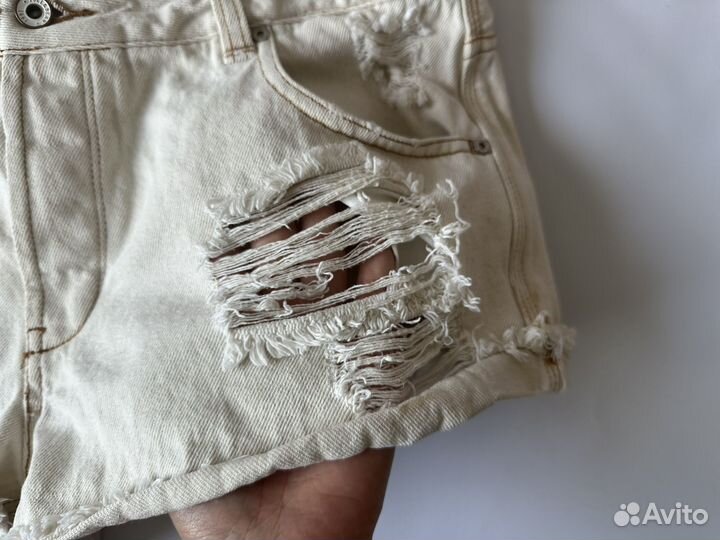 Шорты M 46 Pull and Bear