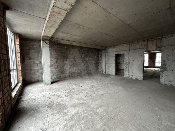 3-к. квартира, 131,3 м², 12/14 эт.