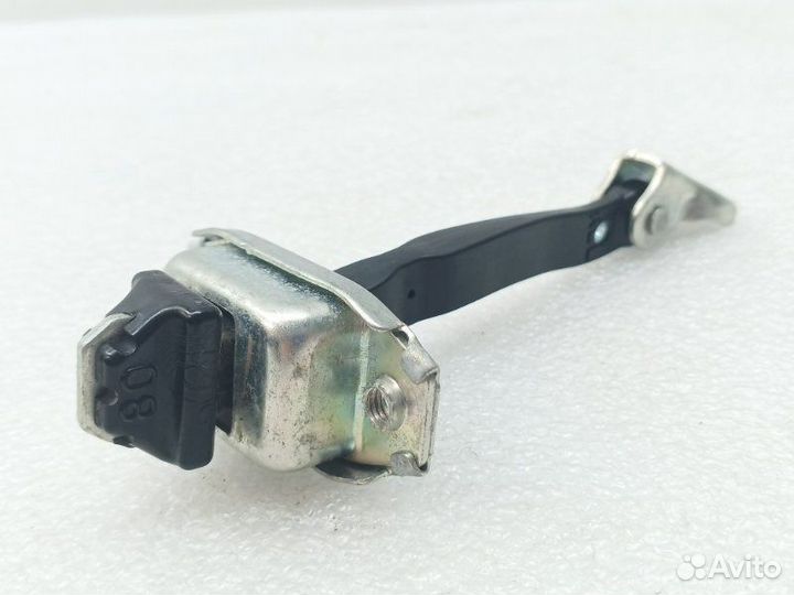 Ограничитель двери задний правый Mitsubishi Asx 3