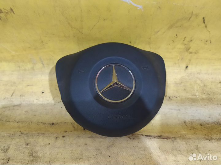 Крышка безопасности новая Mercedes Benz W205 213
