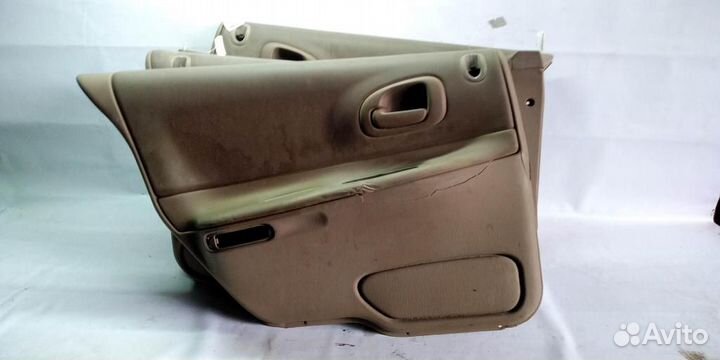 Обшивка двери км-т (карты) Dodge Intrepid 00-03г