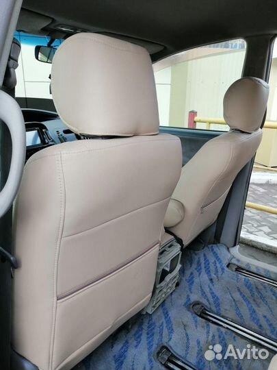 Чехлы Toyota Estima 2 (2000-2005)