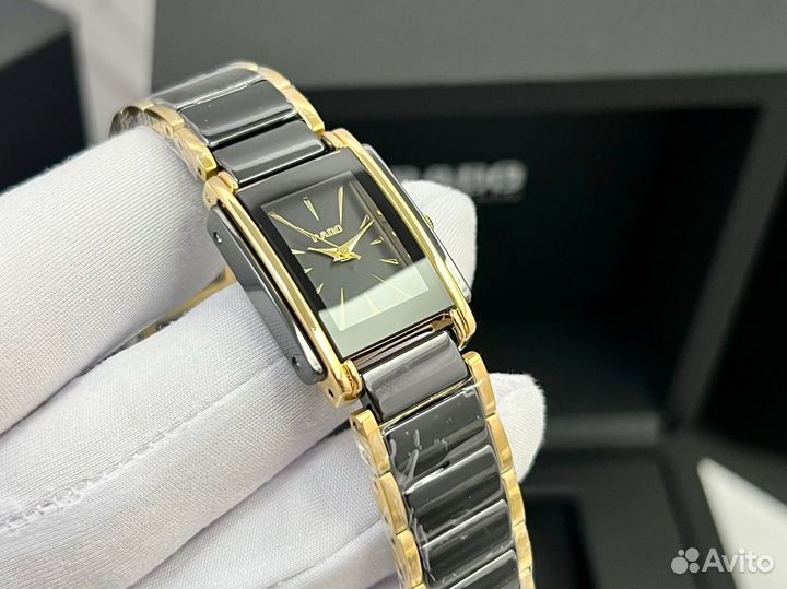 Женские часы Rado