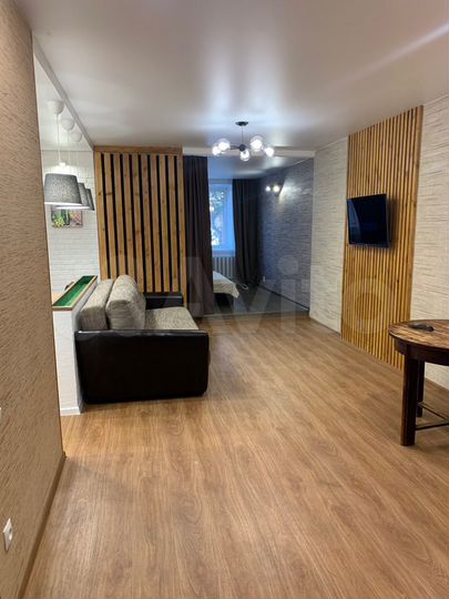 2-к. квартира, 64 м², 1/6 эт.