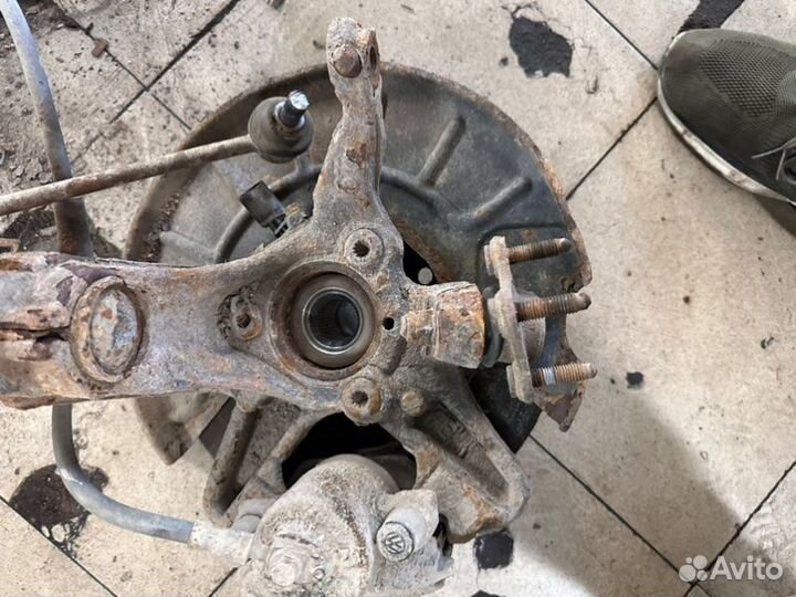 Кулак поворотный передний правый Skoda Octavia A5