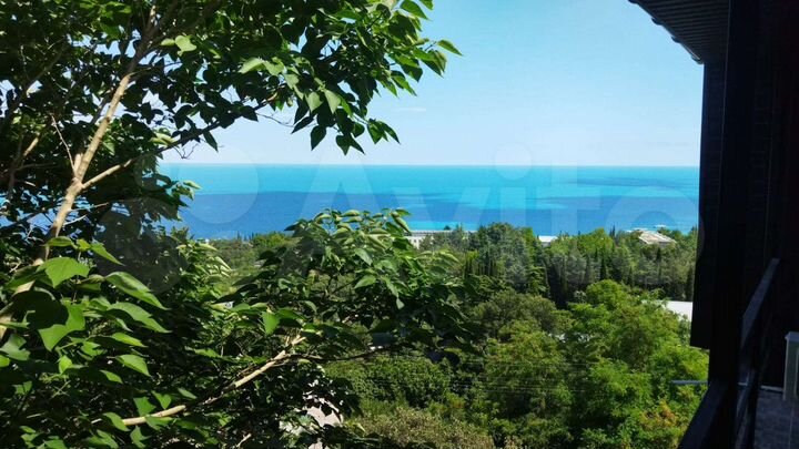 2-к. квартира, 40 м², 3/3 эт.