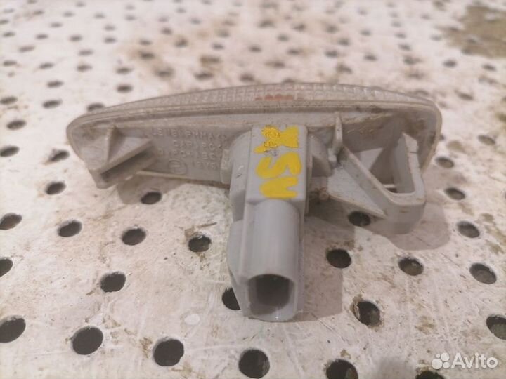 Повторитель в крыло Mitsubishi ASX