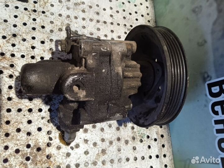 Насос гур Volkswagen Passat