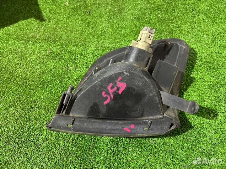 Поворотник передний левый Subaru Forester SF5 EJ