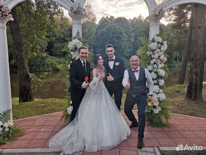 Ведущий свадеб, корпоративов, юбелеев, певец