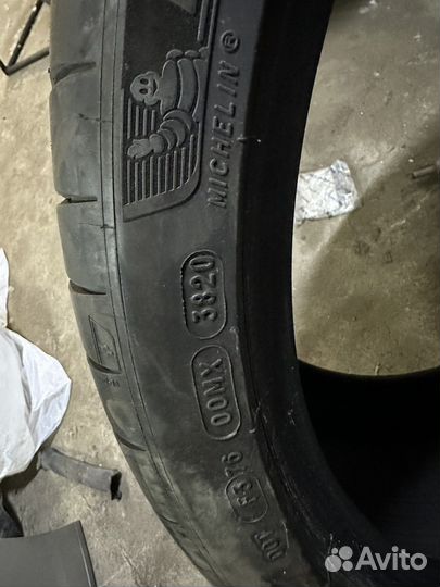 Michelin Pilot Sport 4 S 285/30 R21 100Y