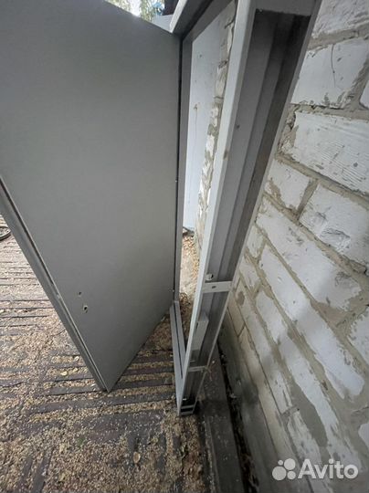 Дверь металлическая противопожарная ei60