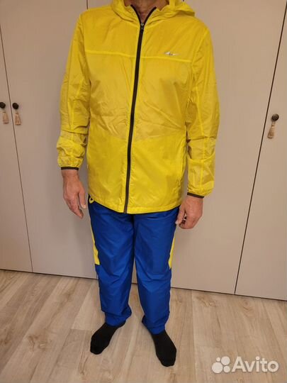 Спортивный костюм