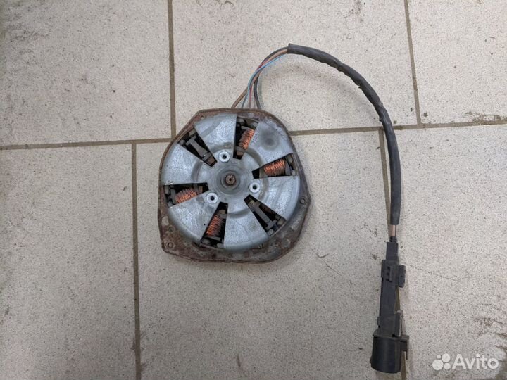 Мотор вентилятор радиатора Audi A8 D3