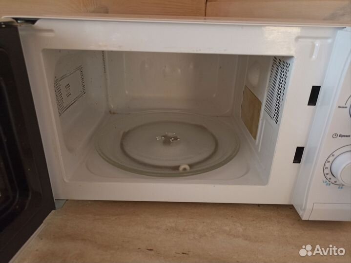 Микроволновая печь Midea mm720cpi микроволновка