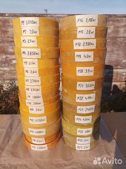 Воск пчелиный: забрус, светлые и темные рамки