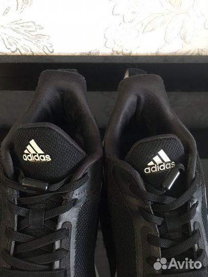 Кроссовки adidas на мальчика, размер 38-39