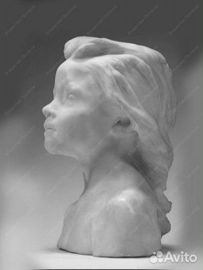 Бюст в мраморе