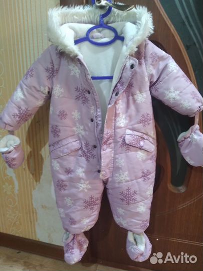 Зимний комбинезон для девочки