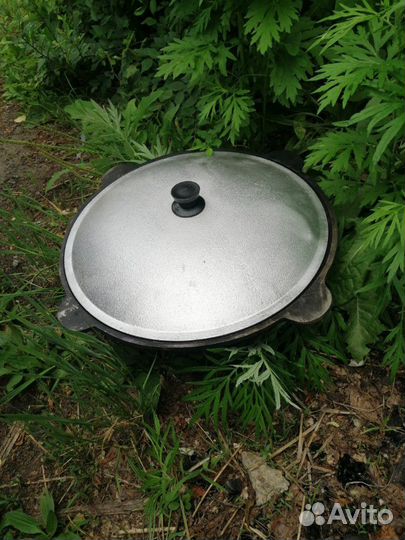 Казан чугунный узбекский на 12л