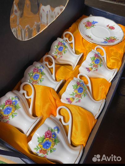 Фарфоровый сервиз