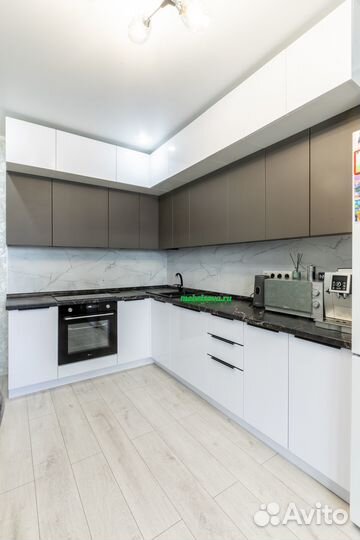 Кухня под потолок на заказ