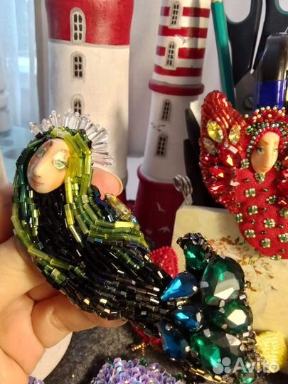 Брошь ручной работы 