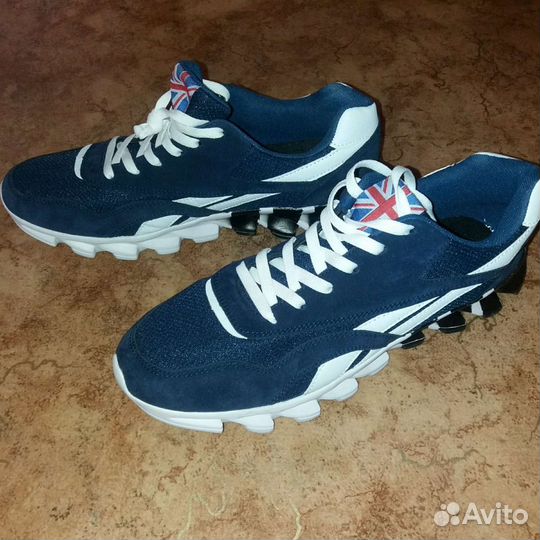 Кроссовки мужские р.44