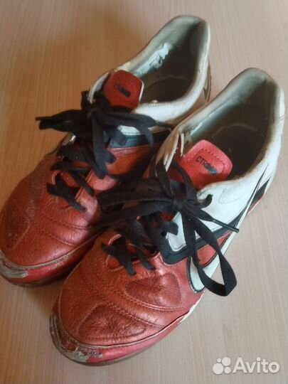 Бутсы спортивные кроссовки мужские 41 р-р