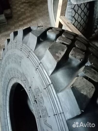 Шины новые 6 штук на Камаз