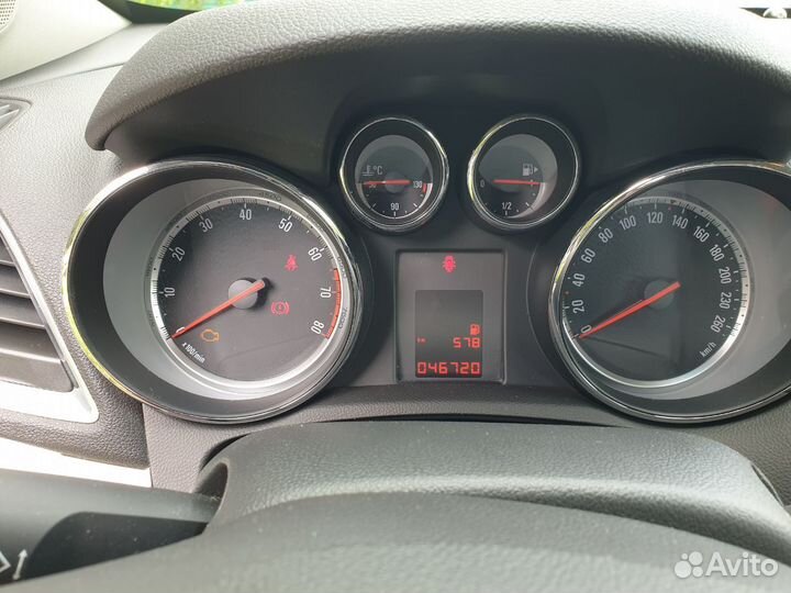 Opel Mokka 1.8 МТ, 2014, битый, 46 820 км