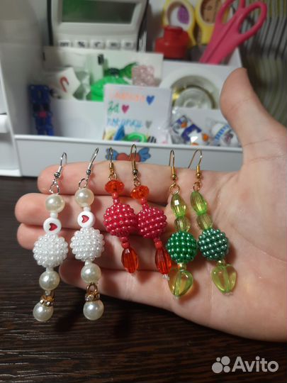 Украшения из бисера