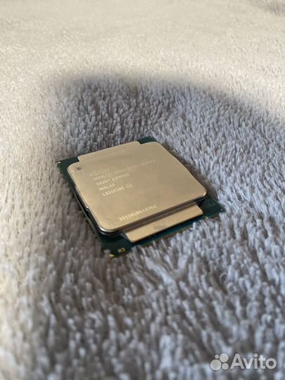 Процессор Intel Xeon e5 2620 v3 / LGA2011-3