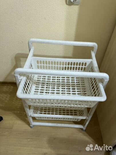 Этажерка пластиковая с выдвижными ящиками