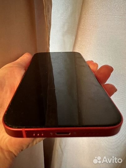 Телефон iPhone 12 красный на 128