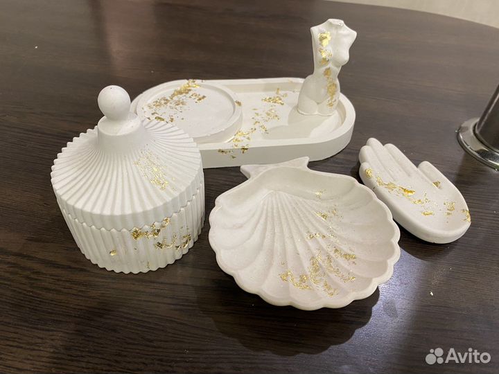 Изделия из гипса