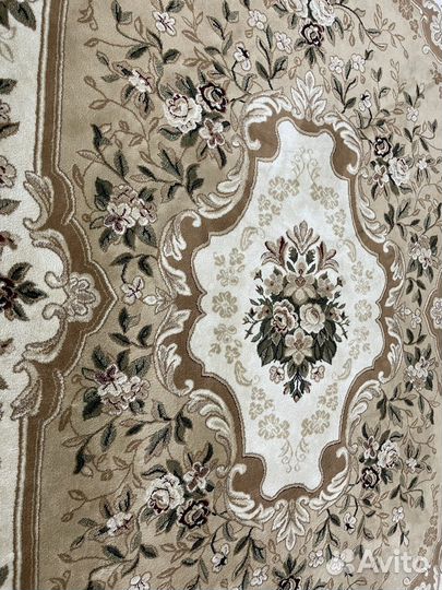 Ковер шерстяной