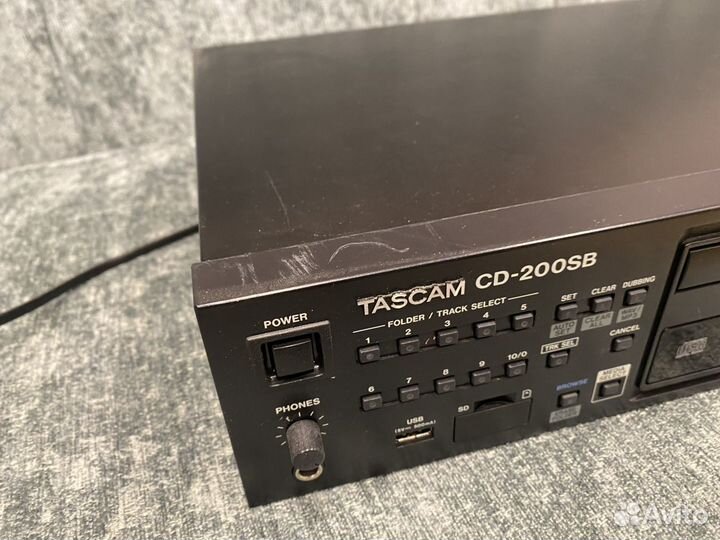 Проигрыватель Tascam CD-200SB