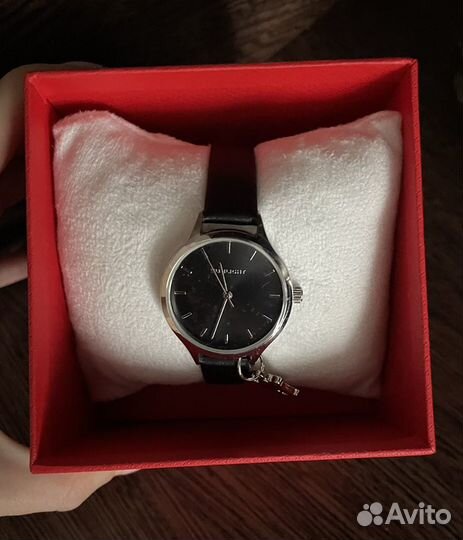 Часы кварцевые